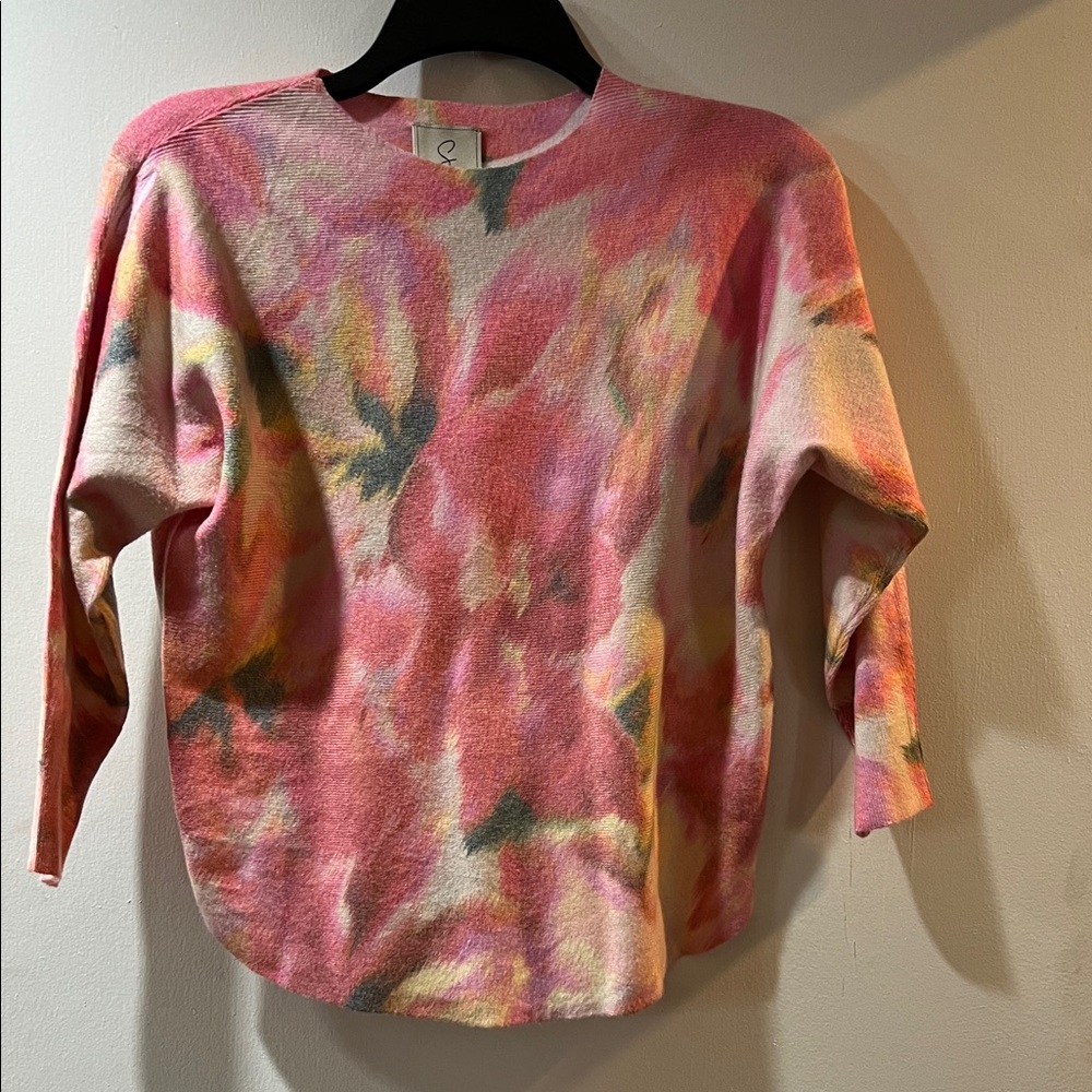 Sioni Pink and White Sweater